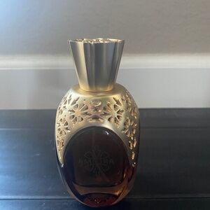 Atralia Amora Lumiere